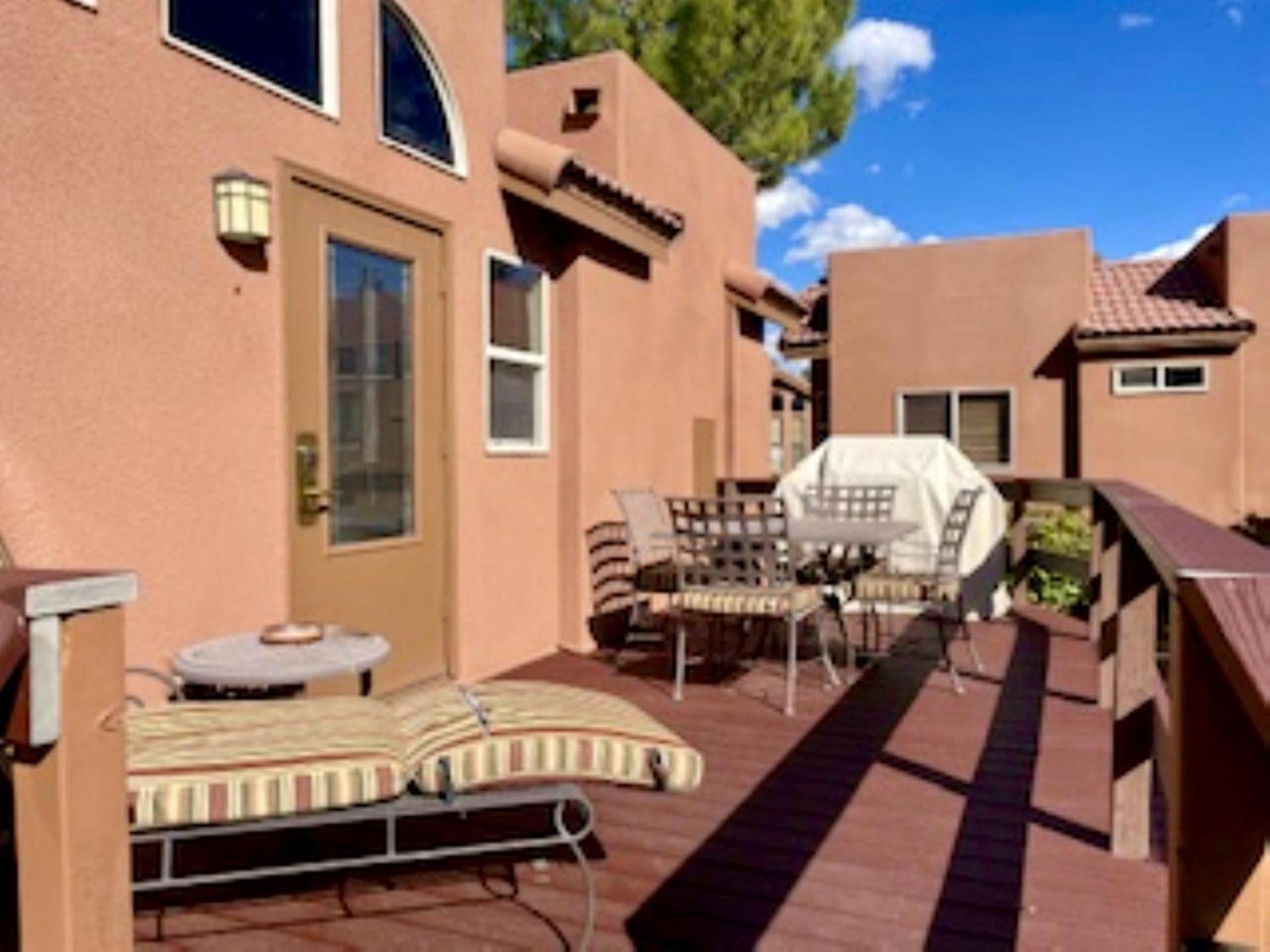 Sedona Pines Resort Exterior photo A patio